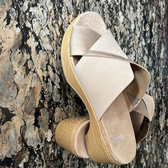 Dansko Miri leather tan Sandals - Picture 3 of 5